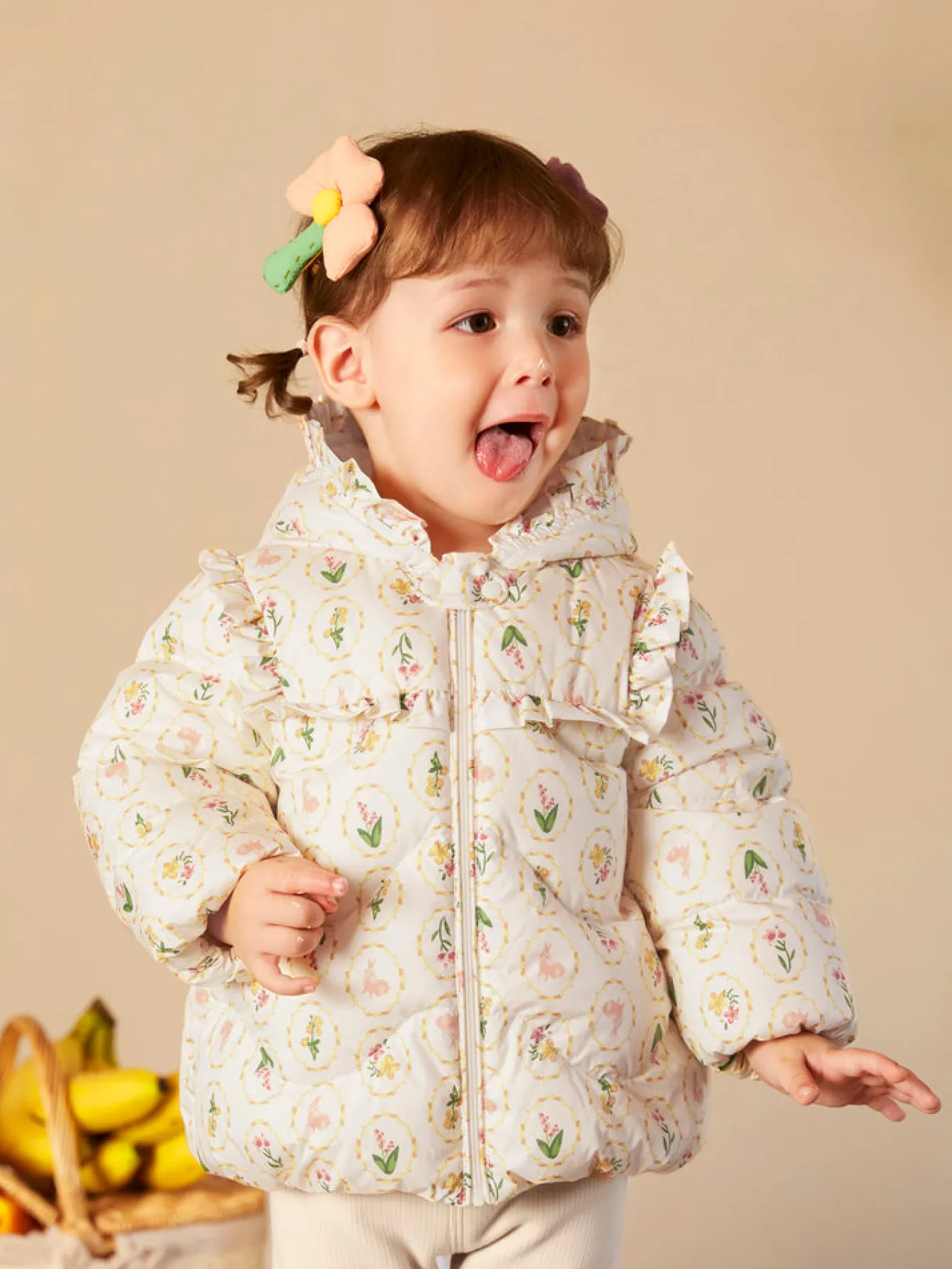 Balabala Baby Girl Full Print French Court Garden Hooded Down Jacket Yellow Hue Fashion