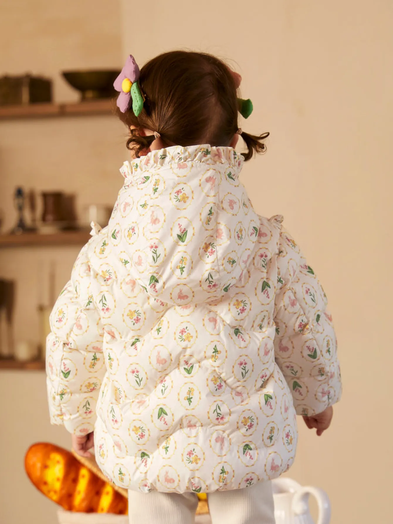 Balabala Baby Girl Full Print French Court Garden Hooded Down Jacket Yellow Hue Fashion