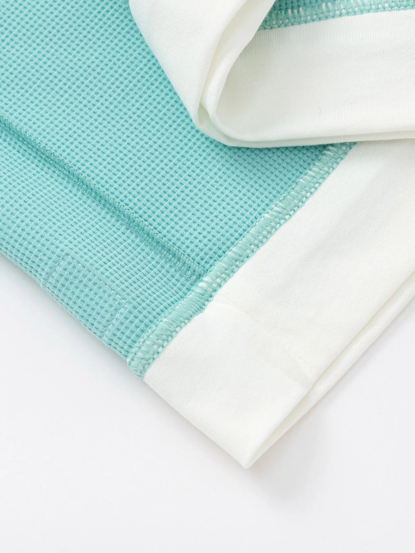 balabala_childrens_clothing_boys_long_sleeve_tshirt_lining__spring_new_style_top_5.webp Balabala Children's Clothing Boys' Long Sleeve T-Shirt Lining 2025 Spring New Style Top Blue Green Flash Sale