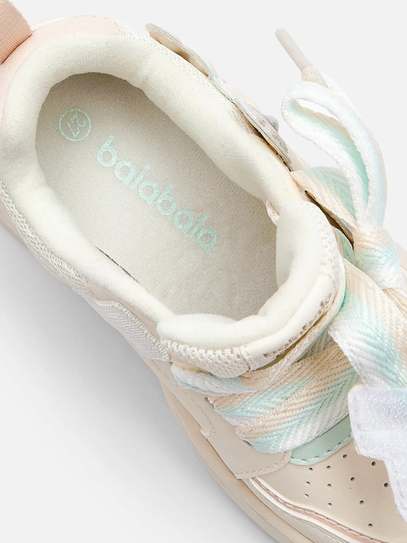 balabala_childrens_shoes_for_boys_and_girls_sneakers_small_white_shoes__new_year_5.webp Balabala children's shoes for boys and girls sneakers small white shoes 2025 New Year Best