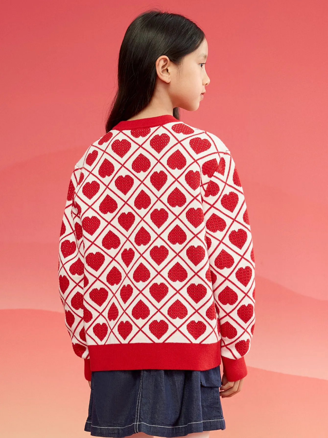 Balabala Girls' Knitwear, Children's Knitwear, 2024 Winter New Heart Design Middle and Large Children's Knitted Top Fashionable Red White Sale