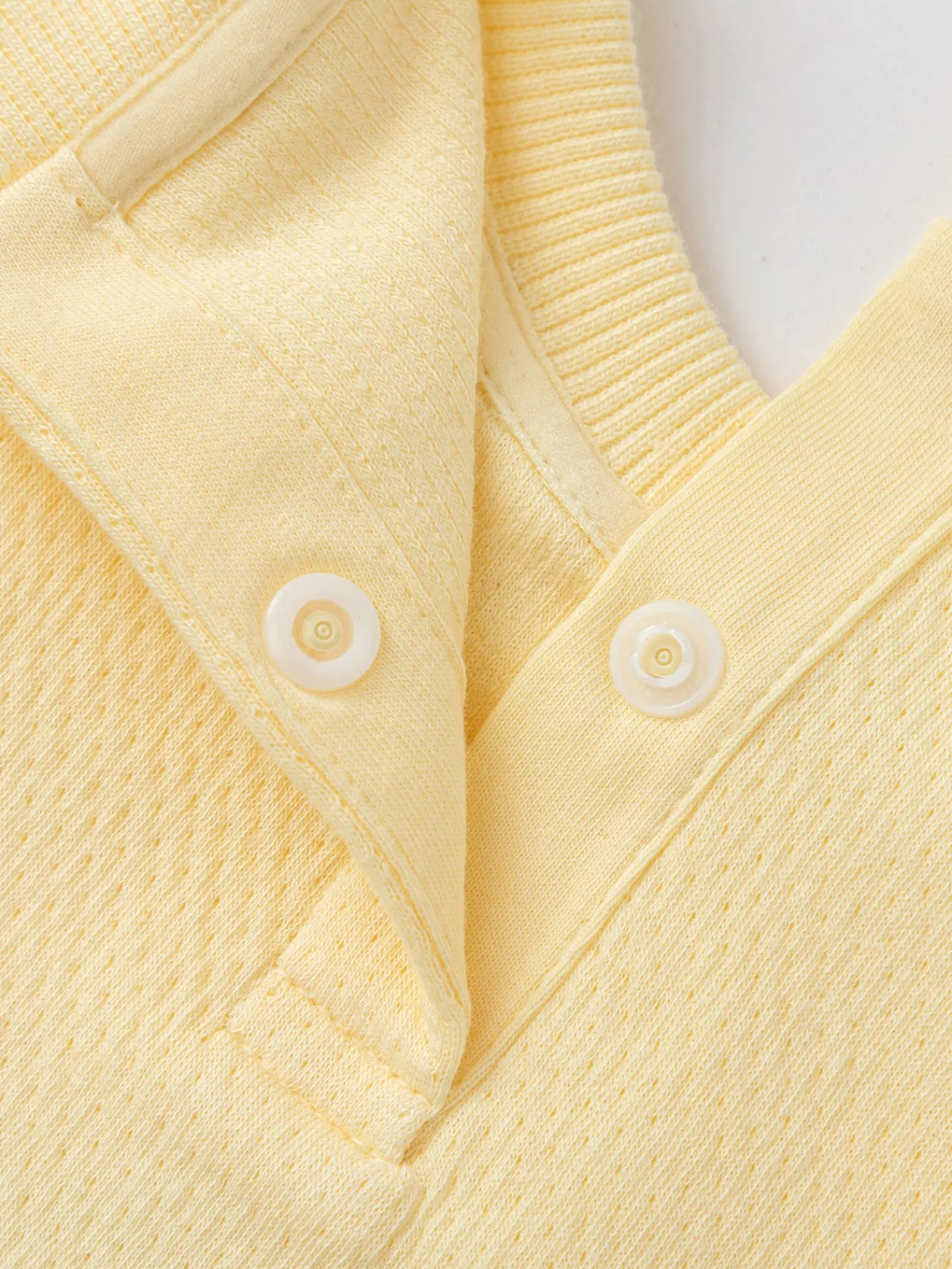 Balabala 【Little Octopus IP】Long Sleeve T-Shirt 2025 Spring for Girls' Babys Round V-Neck Long Sleeve T-Shirt Medium Yellow Clearance