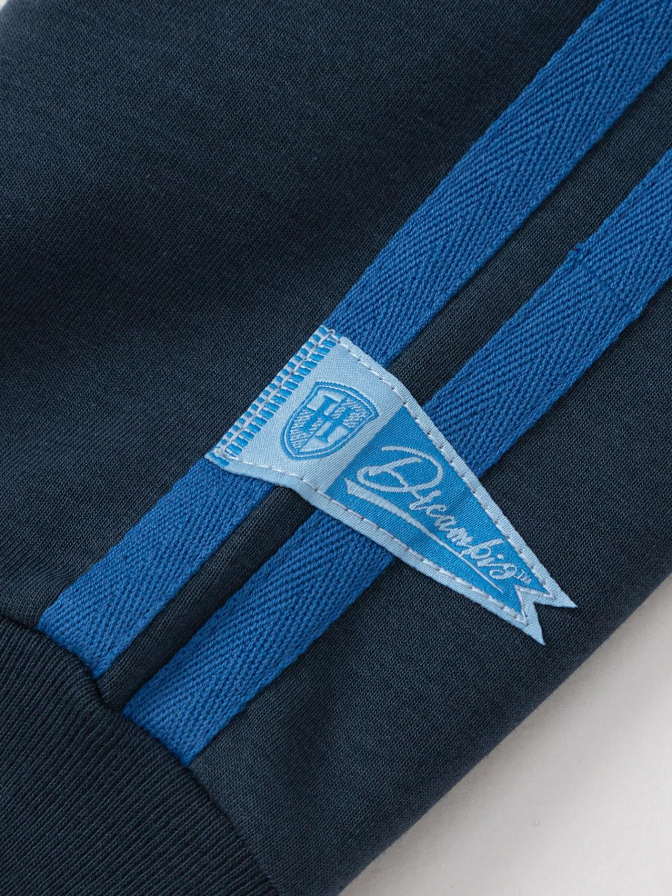 Balabala Long Sleeve T-Shirt 2025 Spring New Boy Round Neck V-Neck T-Shirt Dark BlueA Discount